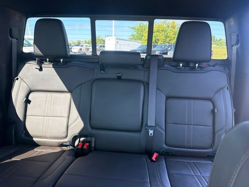 Certified 2024 Chevrolet Silverado 1500 High Country w/ LPO, Dark Essentials Package AWD/4WD image 30