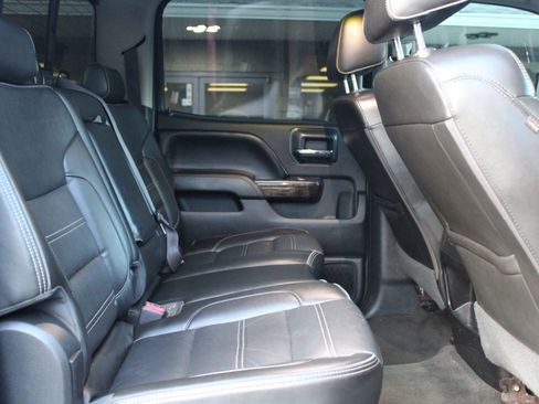 Used 2016 GMC Sierra 2500 Denali w/ Duramax Plus Package image 20