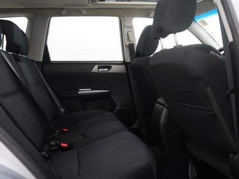 Used 2013 Subaru Forester 2.5X Premium AWD/4WD image 12