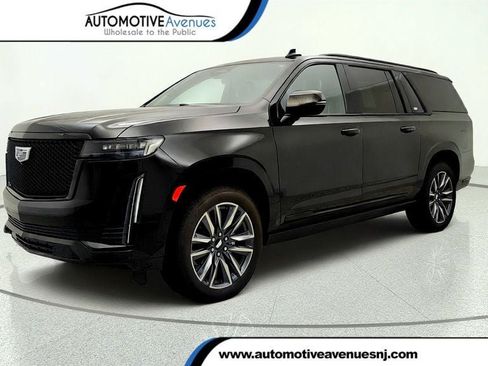 Used 2023 Cadillac Escalade ESV Sport Platinum AWD/4WD image 1