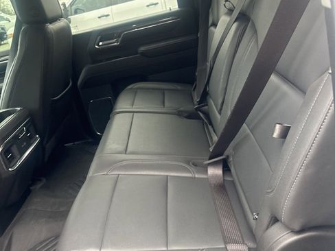 Used 2024 Chevrolet Silverado 2500 LTZ w/ LTZ Convenience Package image 17