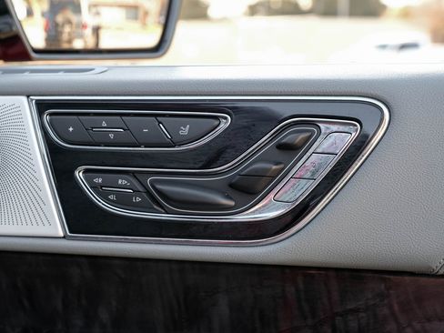 Used 2018 Lincoln Navigator Reserve w/ Technology Package image 57