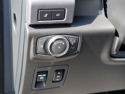 Used 2021 Ford Expedition Platinum image 16