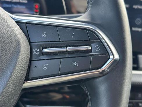 Used 2026 Chevrolet Equinox LT image 24