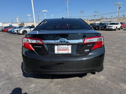 Used 2014 Toyota Camry XLE w/ Leather Package image 7