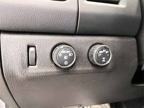 Used 2021 Chevrolet Colorado LT w/ Safety Package image 12