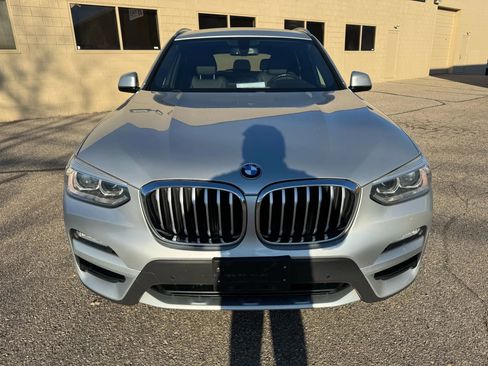 Used 2018 BMW X3 xDrive30i image 2
