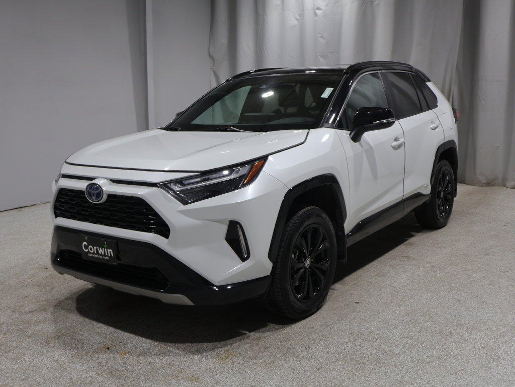 Used 2024 Toyota RAV4 XSE AWD/4WD image 6