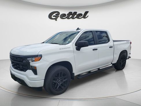 Used 2022 Chevrolet Silverado 1500 Custom AWD/4WD image 1