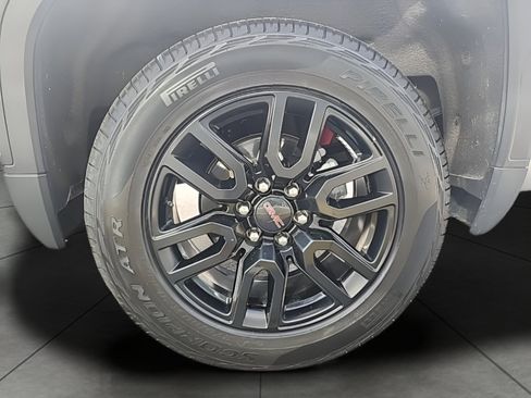 Used 2022 GMC Sierra 1500 Elevation w/ X31 Off-Road Package AWD/4WD image 11