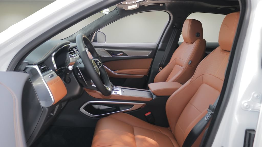New 2026 Jaguar F-PACE R-Dynamic S AWD/4WD image 11