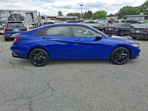 Used 2026 Hyundai Elantra Sport FWD image 7