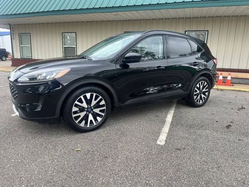 Used 2020 Ford Escape SE Sport FWD image 2