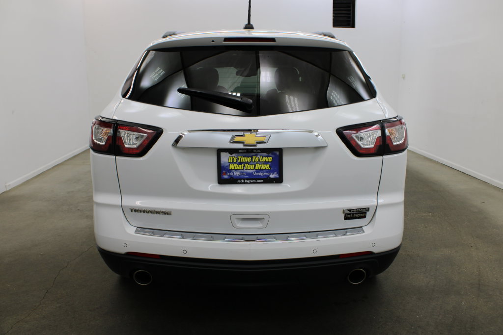 Used 2017 Chevrolet Traverse Premier FWD image 4