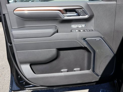 New 2026 GMC Sierra 1500 Denali w/ Denali Reserve Package image 12