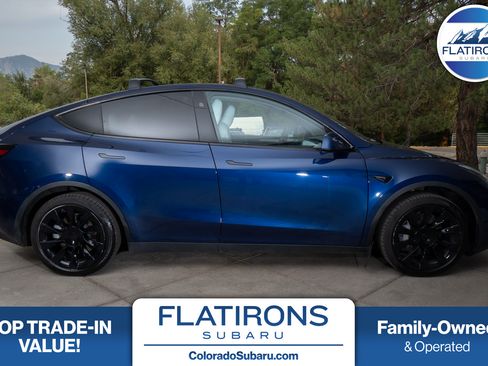 Used 2023 Tesla Model Y Long Range AWD/4WD image 1