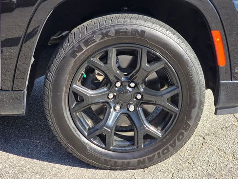 Used 2023 Jeep Wagoneer Series II image 23