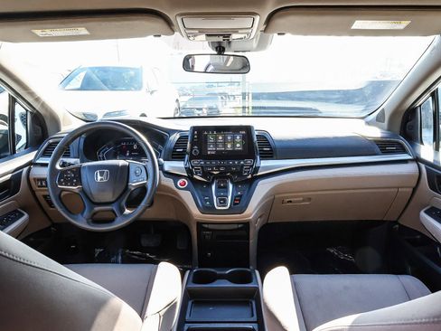 Used 2019 Honda Odyssey EX image 13