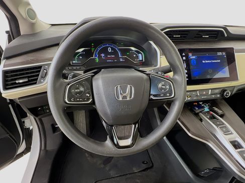 Used 2018 Honda Clarity Plug-In Hybrid image 11