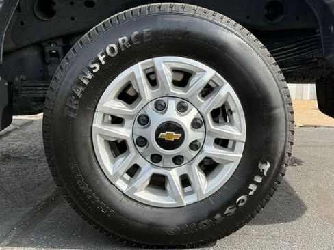 Used 2025 Chevrolet Silverado 2500 LT w/ Convenience Package AWD/4WD image 13