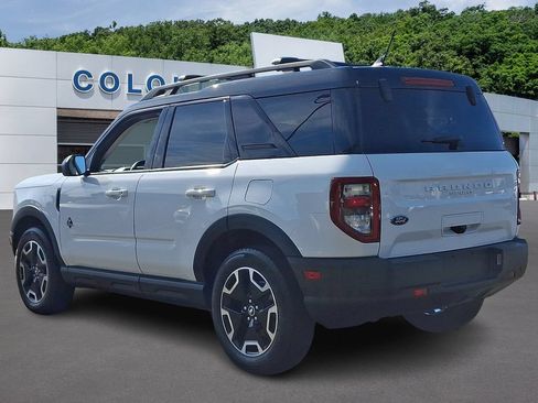 Certified 2023 Ford Bronco Sport Outer Banks w/ Tech Package AWD/4WD image 4