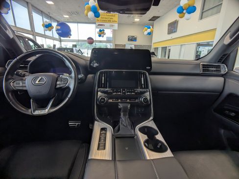 Used 2024 Lexus LX 600 F Sport AWD/4WD image 17