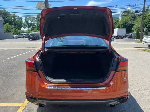 Used 2021 Nissan Altima 2.0 SR FWD image 9