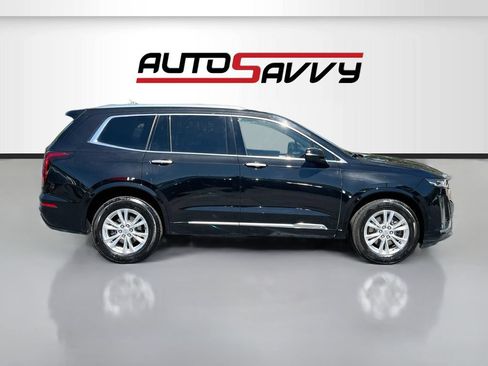 Used 2025 Cadillac XT6 Luxury AWD/4WD image 8