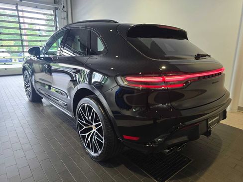 Used 2025 Porsche Macan AWD/4WD image 3
