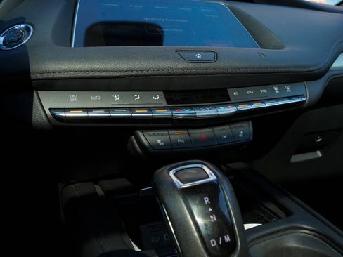 Used 2019 Cadillac XT4 Premium Luxury image 21