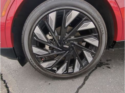 Used 2024 Lincoln Nautilus Reserve w/ Equipment Group 203A image 10