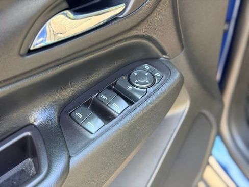 Used 2020 Chevrolet Equinox LT w/ Driver Convenience Package FWD image 20