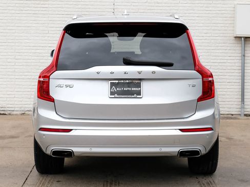 Used 2020 Volvo XC90 T5 Momentum w/ Protection Package Premier FWD image 9