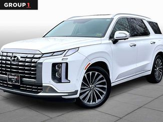 Used 2024 Hyundai Palisade Calligraphy video 1