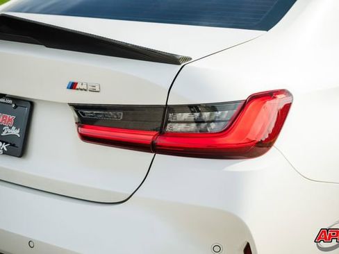 Used 2021 BMW M3 MANUAL w/ M Carbon Exterior Package image 58