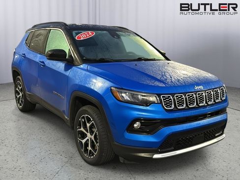 Used 2024 Jeep Compass Limited image 6