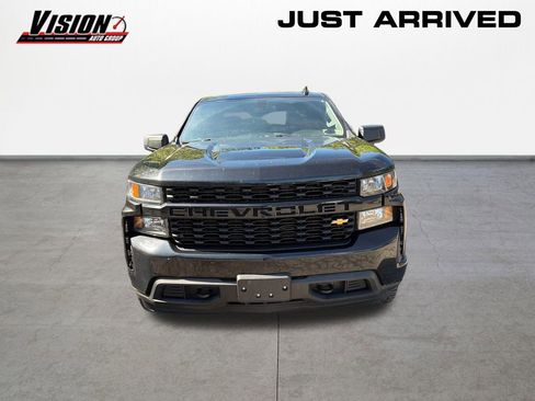 Used 2022 Chevrolet Silverado 1500 Custom AWD/4WD image 2