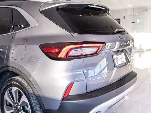 Used 2025 Ford Escape Platinum image 15