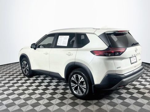 Used 2022 Nissan Rogue SV w/ SV Premium Package AWD/4WD image 6