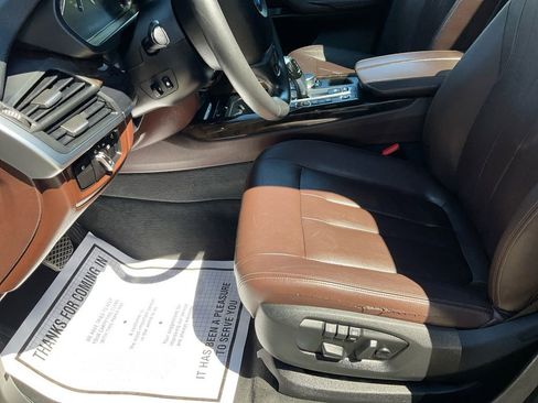 Used 2017 BMW X5 xDrive40e image 12