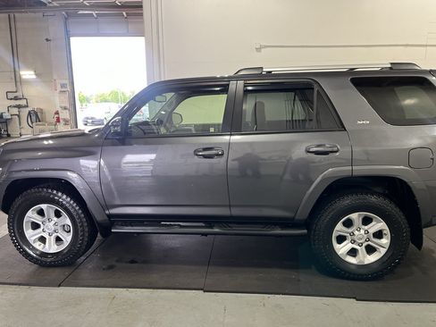 Used 2021 Toyota 4Runner SR5 Premium AWD/4WD image 11