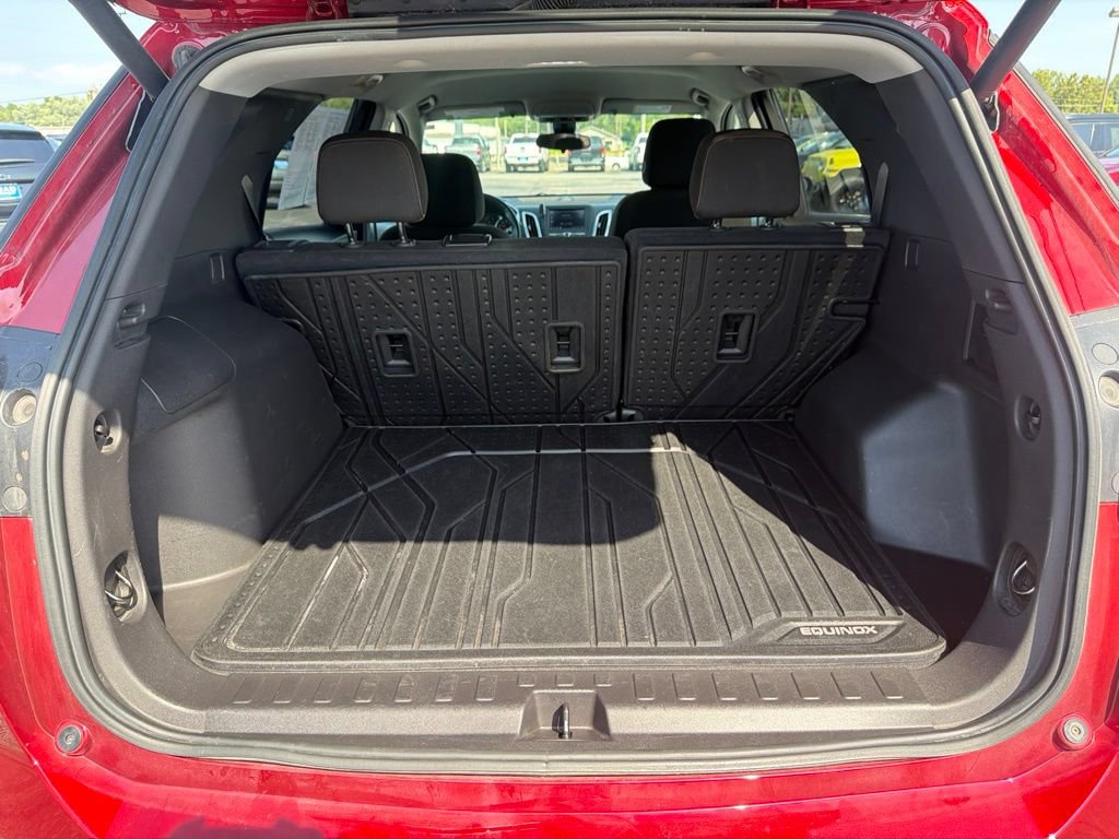 Used 2024 Chevrolet Equinox LT w/ LPO, Floor Liner Package FWD image 13