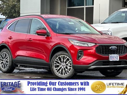 New 2025 Ford Escape SE image 2