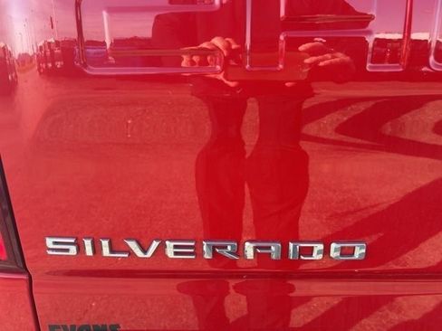 Used 2021 Chevrolet Silverado 1500 LT Trail Boss w/ Bed Protection Package image 16