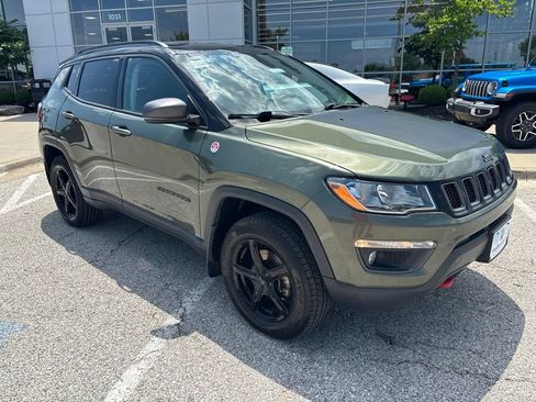 Used 2019 Jeep Compass Trailhawk AWD/4WD image 6