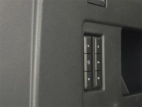 Used 2022 Lincoln Navigator Reserve image 11