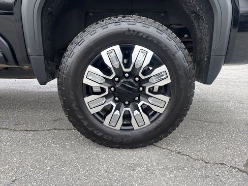 Used 2025 GMC Sierra 3500 Denali w/ Denali Reserve Package image 35