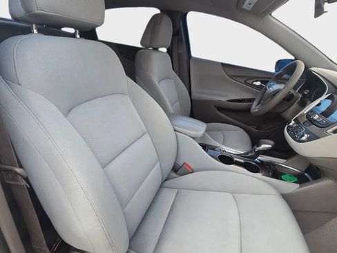 Used 2022 Chevrolet Malibu LT FWD image 11