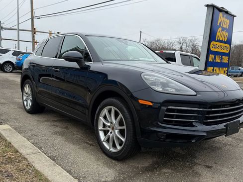 Used 2019 Porsche Cayenne S w/ Premium Plus Package AWD/4WD image 4