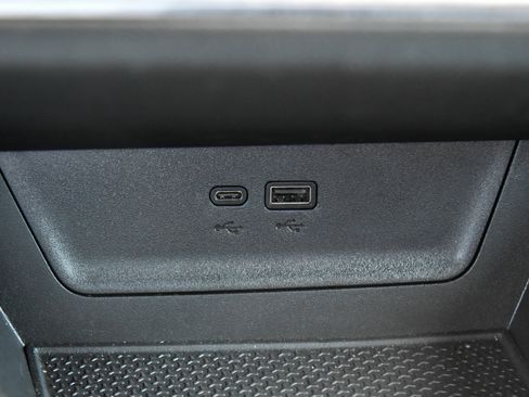 Used 2025 Chevrolet Equinox LT FWD image 27